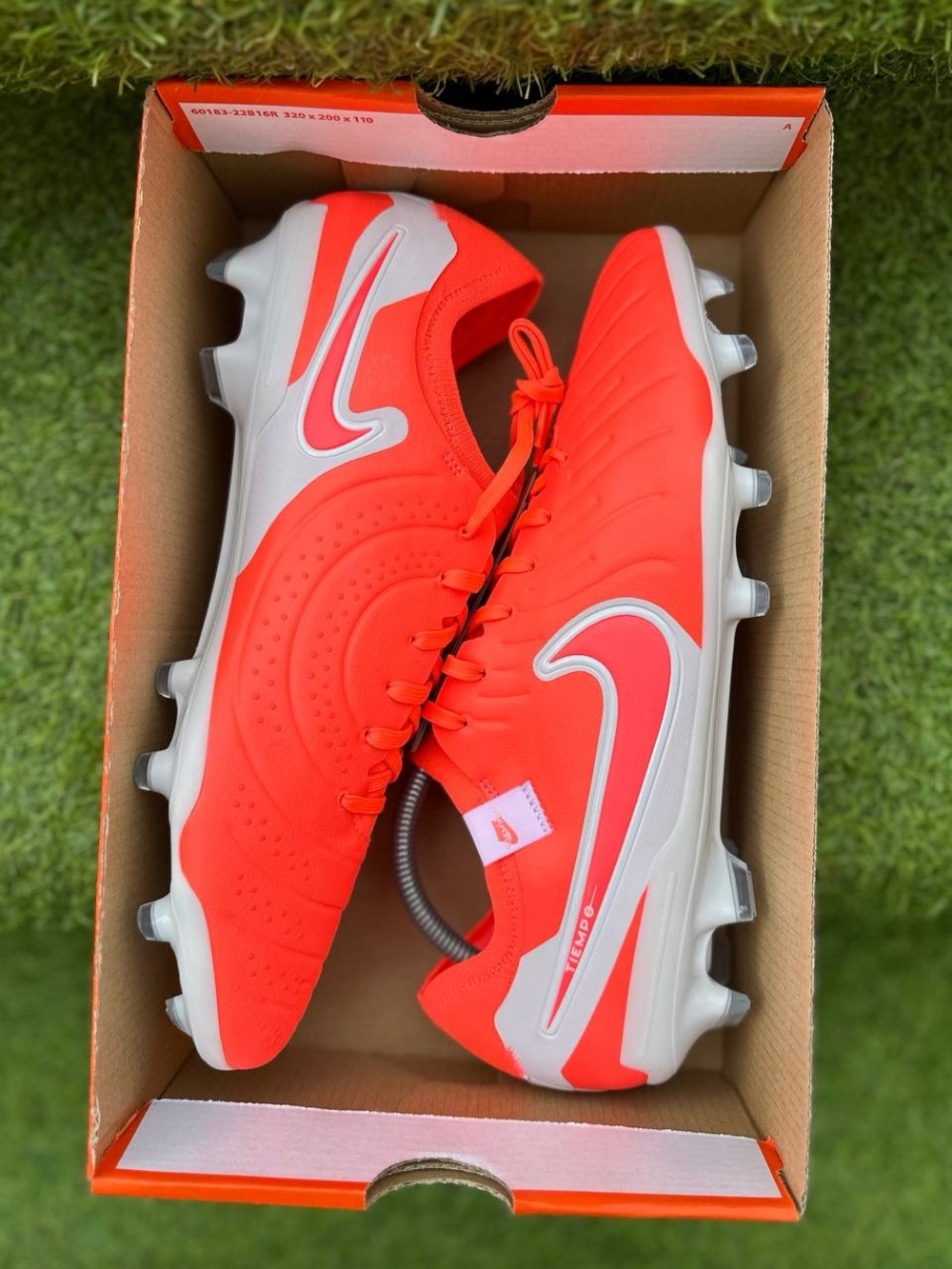 Nike Tiempo Legend 10 Pro FG Firm Ground 
Men's Soccer Cleats Football Boots
